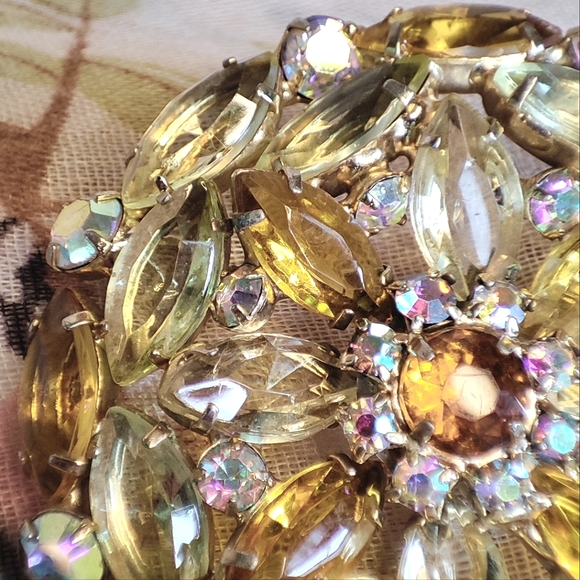 D&E Juliana? Vintage Brooch Open Back Transparent Canary Topaz Clear AB Stones - Picture 6 of 9
